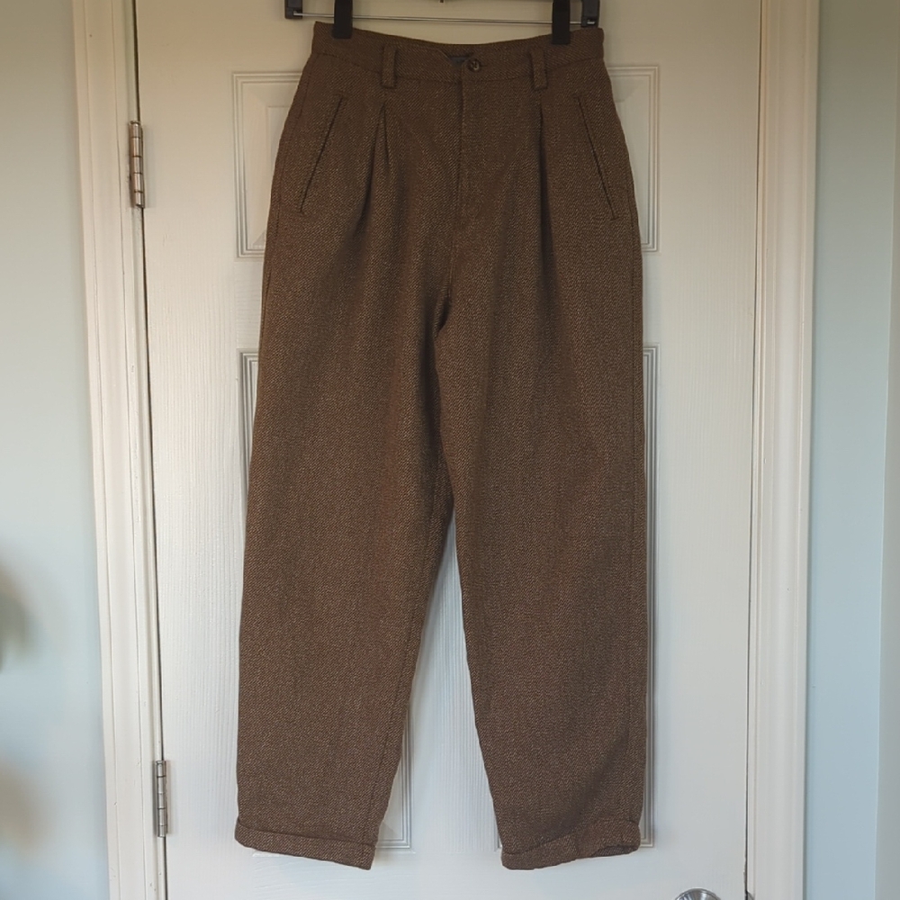 Women's High Waisted Pleated Pants in Brown
